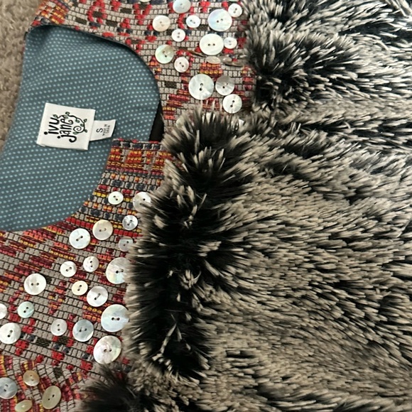 Jacket - Picture 3 of 4